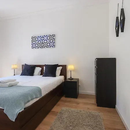 Apartment Grand Almirante By Homing *