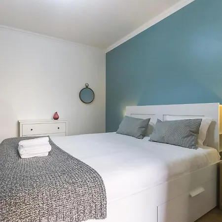 Grand Almirante By Homing Apartament